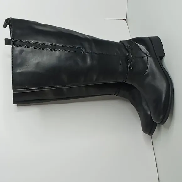 Clarks- Plaza Impress- Leather Riding Boots   size 9