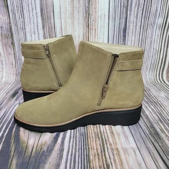 Clarks Sharon Spring Taupe Suede Bootie New Size 10