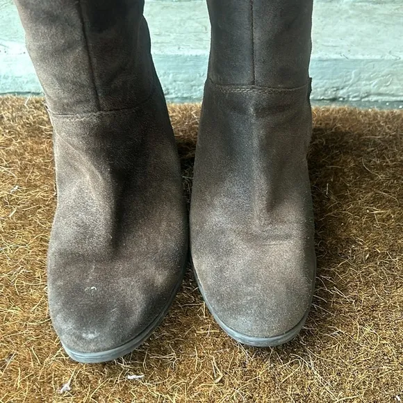 Clarks Suede Knee High Boots With Foldover Detail Sz 8 Bohemian Fall Chic