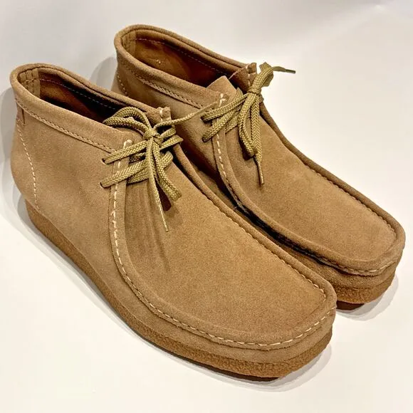 Clarks Wallabee Moccasin Chukka Boots Beige Suede Men’s Size 13M - Minimal Wear!