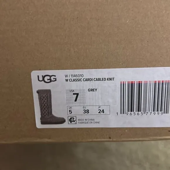 Classic Cardi boots from Ugg Grey Size 7