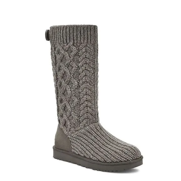 Classic Cardi boots from Ugg Grey Size 7