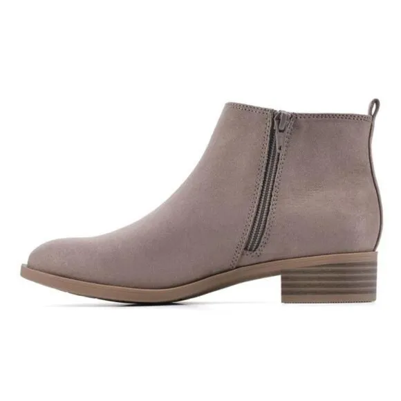Classic Gabby Chelsea Heeled Bootie - Timeless Style &amp; Comfort for Everyday Wear