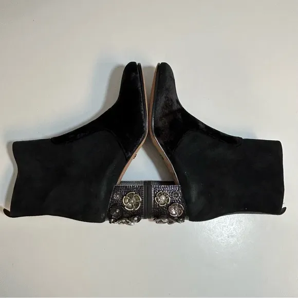Coach Juliet Ankle Black Suede Leather Velvet Booties Flower Heel Size 5.5
