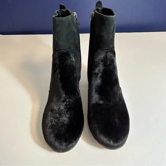 Coach Juliet Ankle Black Suede Leather Velvet Booties Flower Heel Size 5.5