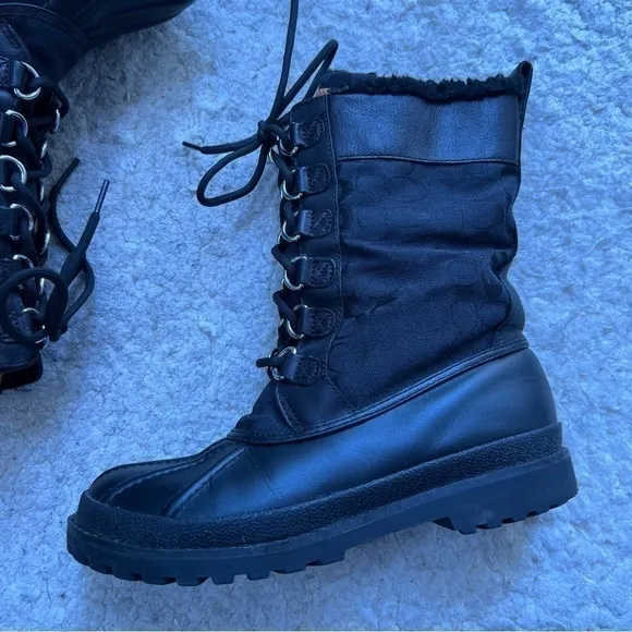 COACH Laura Black Signature Leather/Rubber Silver Hardwear Boots Lace Up Size 7
