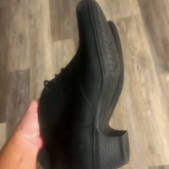 Cob Hill by New Balance Aria leather Ankle Boots size 9 wide black