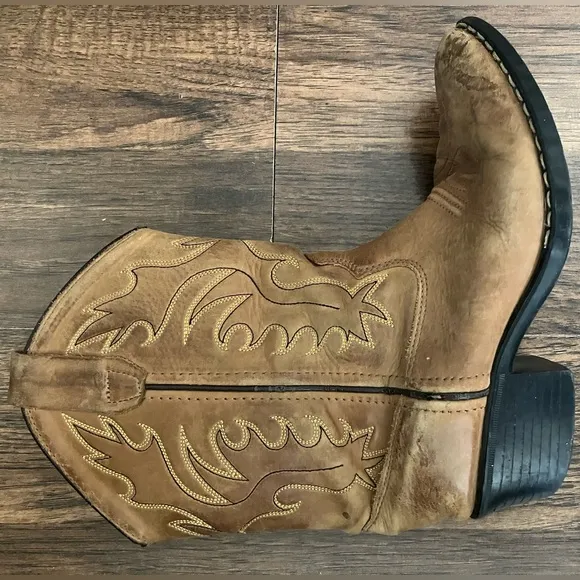 Cody James Boys’ Cowboy Boots sz 2 Youth
