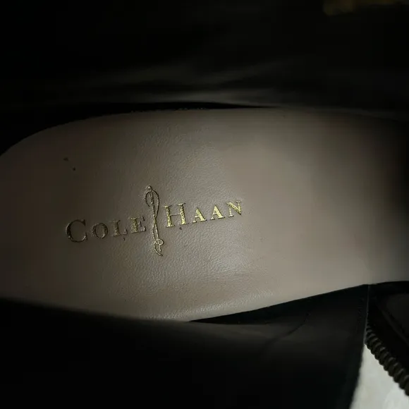 Cole Haan Chelsea black heeled leather ankle boots size 8