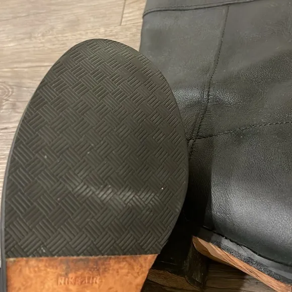 Cole Haan Nike Air Vintage Black Leather Boots Size 8