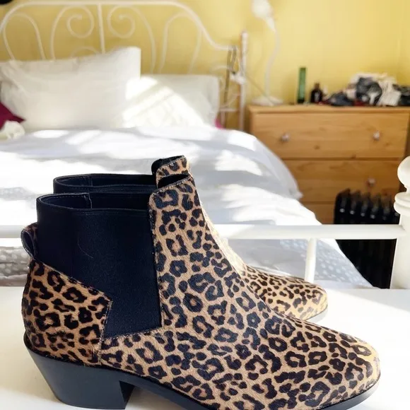 Cole Hann Gia Animal Print Western Calf Hair Chunky Heel Ankle Boots Size 8.5