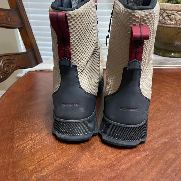 Columbia Men's Hyper-Boreal Omni-Heat Tall Snow Boots Waterproof