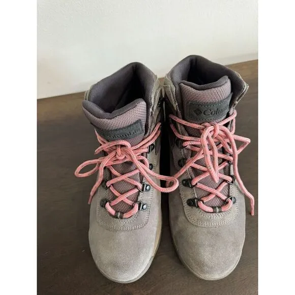 COLUMBIA Newton Ridge Plus Hiking Boots Women's Size US 9.5 Canyon Rose Shoes