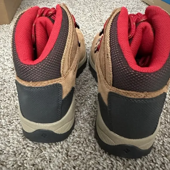 Columbia Newton Ridge Plus Waterproof Amped Elk Mountain Red Boots Wide Size 8W