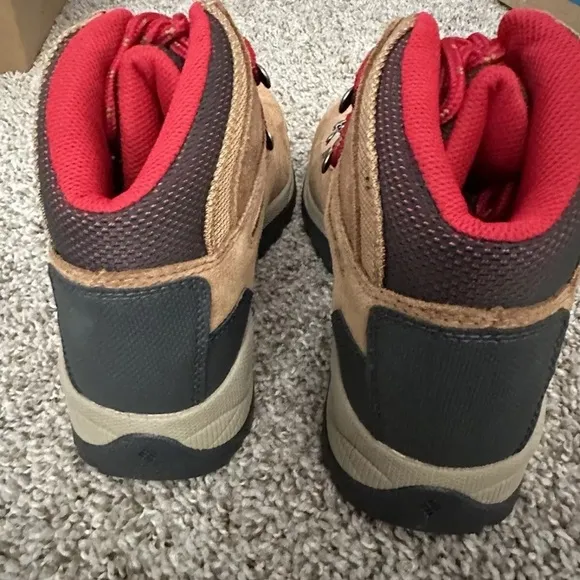 Columbia Newton Ridge Plus Waterproof Amped Elk Mountain Red Boots Wide Size 8W