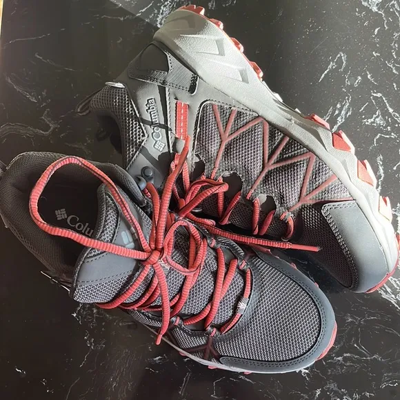 🥾Columbia Peakfreak™ II Mid Outdry™ Women’s Boots-9-Dark Grey/ Coral-NWT