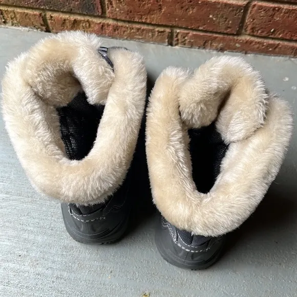Columbia Women’s Bugaboot Omni Heat Winter Snow Boots