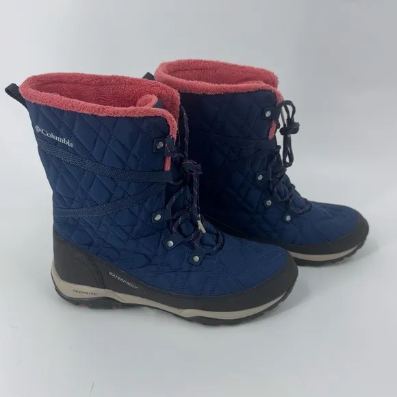 Columbia Women’s Clayton Cliffs WaterProof Techlite blue /Pink Size 9
