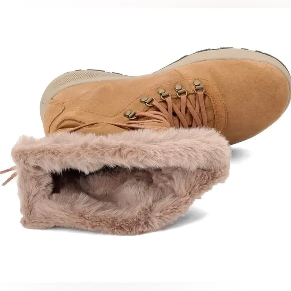 Columbia Women's Slope-side Village Omni-Heat Hi Snow Boots