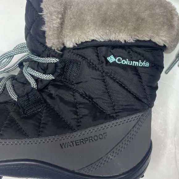 Columbia Youth size 4 Minx Shorty Omni heat waterproof-K snow boot in black/grey