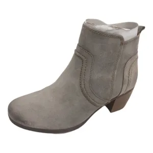 Comfortiva Arnon Suede Heeled Ankle Boots Almond Toe 6.5 Women's Gray