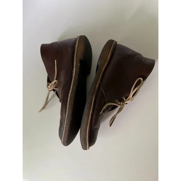 COPY - Clark's Originals women's Chukka boots in dark brown leather. Size 8.
