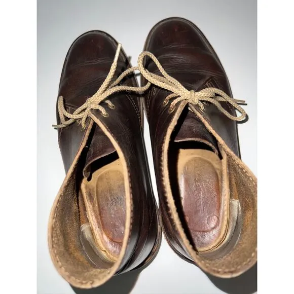 COPY - Clark's Originals women's Chukka boots in dark brown leather. Size 8.