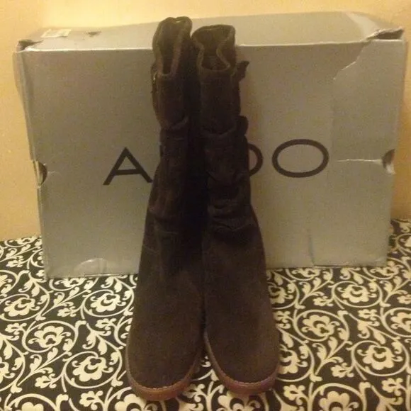 COPY - NEVER WORN!! Suede Slight Slouchy Boots