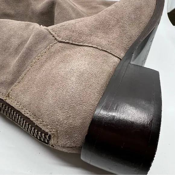 CORRAL 9 Suede Nubuck Leather Tall‎ Riding Boots Taupe Grey Back Zip Western