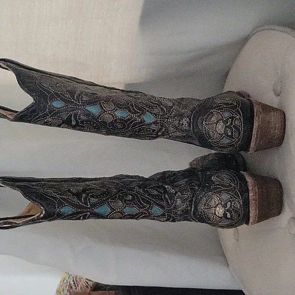 Corral boots turquoise and black, distressed size 8.5