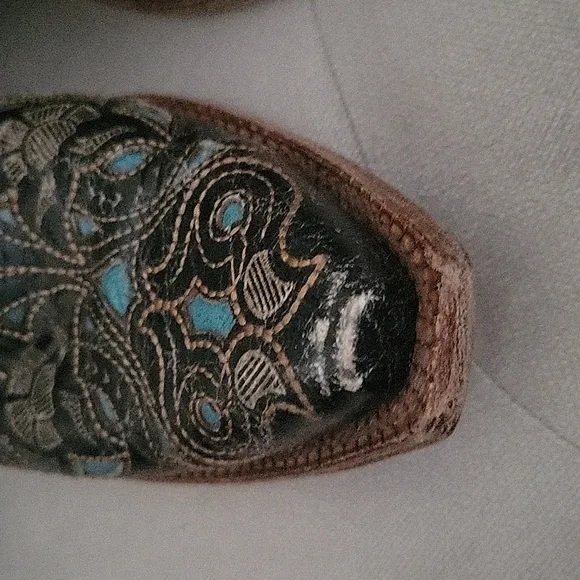 Corral boots turquoise and black, distressed size 8.5