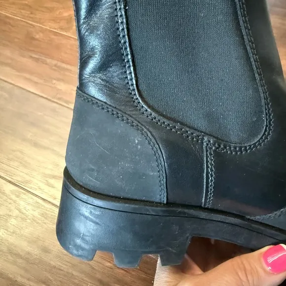 Cougar Shani Leather Waterproof Snow Boots, Black Chunky Chelsea Boots-Size 10