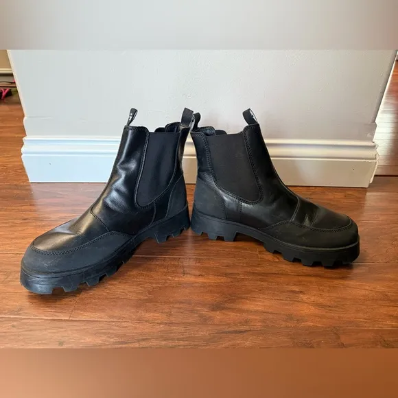 Cougar Shani Leather Waterproof Snow Boots, Black Chunky Chelsea Boots-Size 10