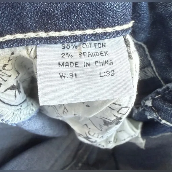Cowgirl Tuff Co. Sparkle Light Jeans Size 31x33 LNC