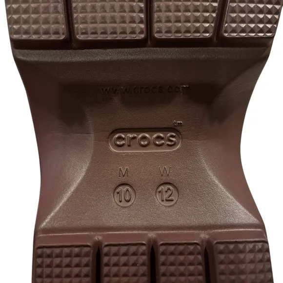 Crocs Stomp Lined Snow‎ Boots Dark Cherry Ankle High 208718-6WD Size 12W/10M