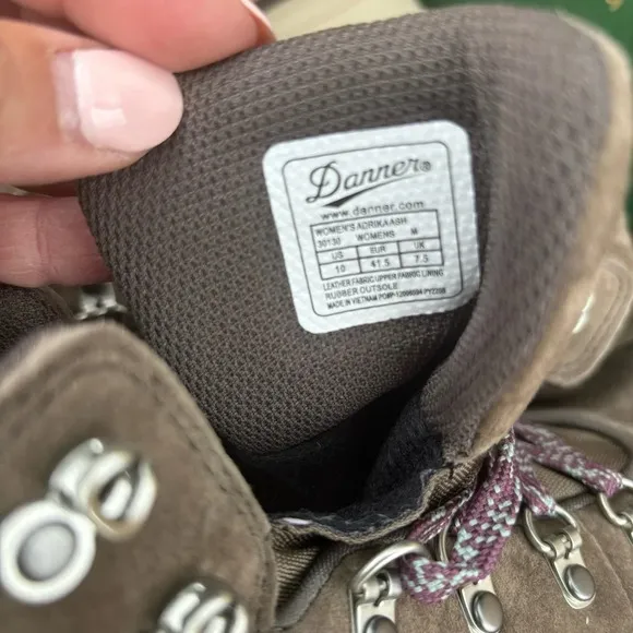 Danner Boots sz 10 NIB