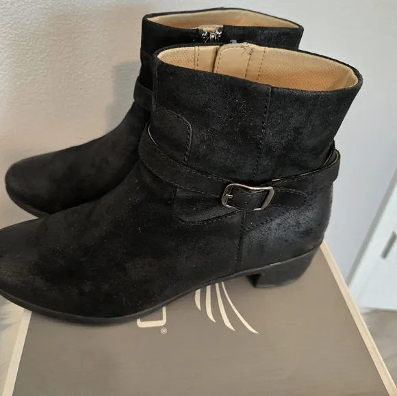 Dansko Cagney Burnished Suede Boots