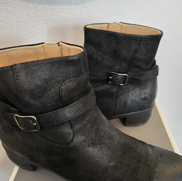 Dansko Cagney Burnished Suede Boots