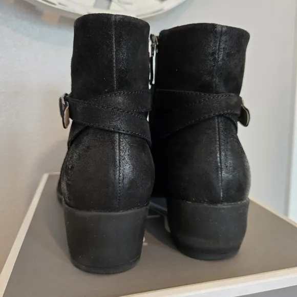 Dansko Cagney Burnished Suede Boots