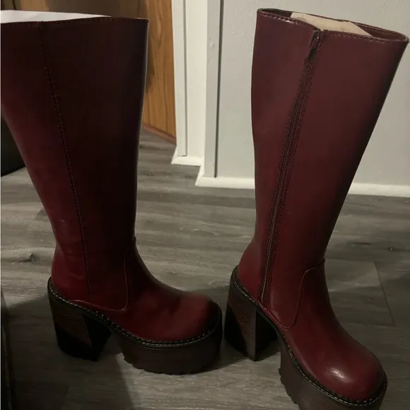 dELiA*s Red Platform Boots with Chunky Heel