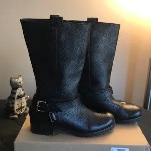 Diane Von Fürstenberg boots !!!!FIRM