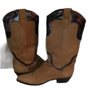 Dingo boots  tan/brown suede snakeskin trim 6.5