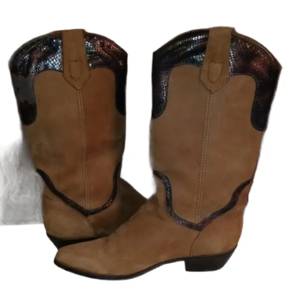 Dingo boots  tan/brown suede snakeskin trim 6.5