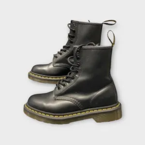 Doc Martens Matte Gel Sole Boots W5/M4