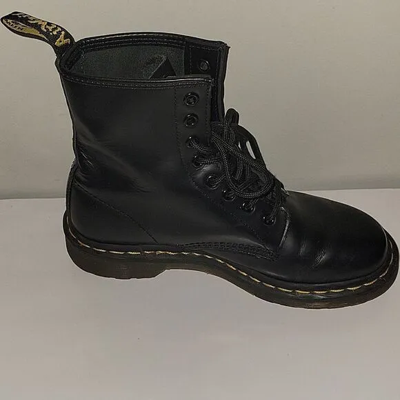 Doc Martens The Original 1460 Lace Up Black Leather Boots Women's Size 7