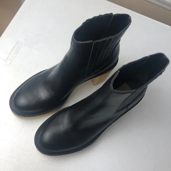 Dolce Vita Caster H2O Booties Black Leather Tan Size 7.5