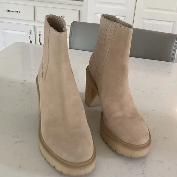 Dolce Vita Caster H2O Boots Mushroom Suede cream tan waterproof Chelsea boots