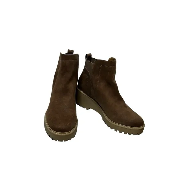 Dolce Vita Rango Ankle Boots Truffle Suede Lug Sole Booties Women’s Size 9.5