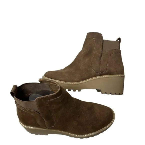 Dolce Vita Rango Ankle Boots Truffle Suede Lug Sole Booties Women’s Size 9.5