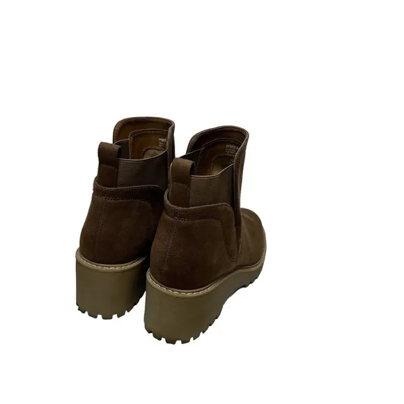 Dolce Vita Rango Ankle Boots Truffle Suede Lug Sole Booties Women’s Size 9.5